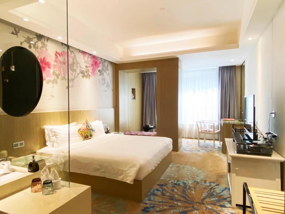 Paco Hotel Tаojin Metro Guangzhou - Free Shuttle Bus For Centen Fair Buitenkant foto