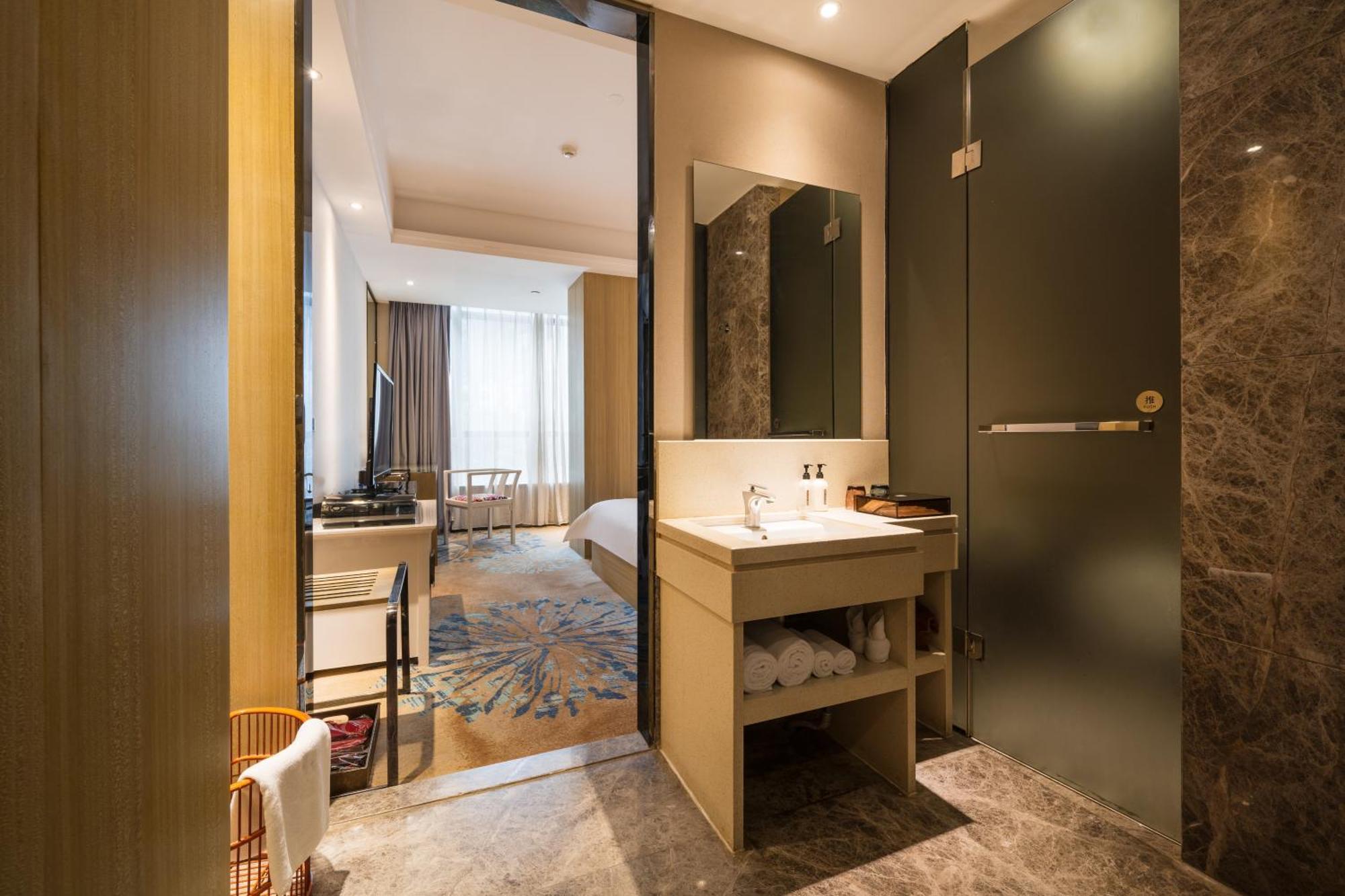 Paco Hotel Tаojin Metro Guangzhou - Free Shuttle Bus For Centen Fair Buitenkant foto