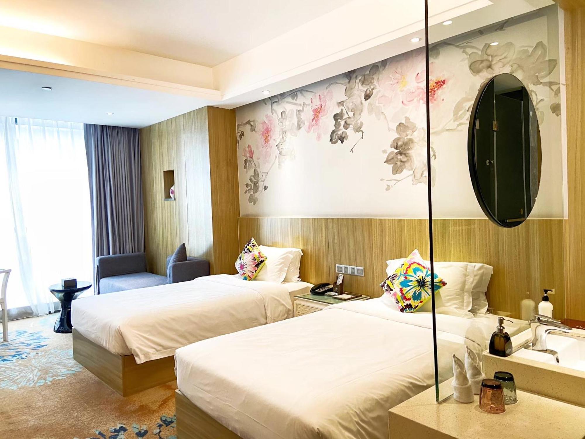 Paco Hotel Tаojin Metro Guangzhou - Free Shuttle Bus For Centen Fair Buitenkant foto