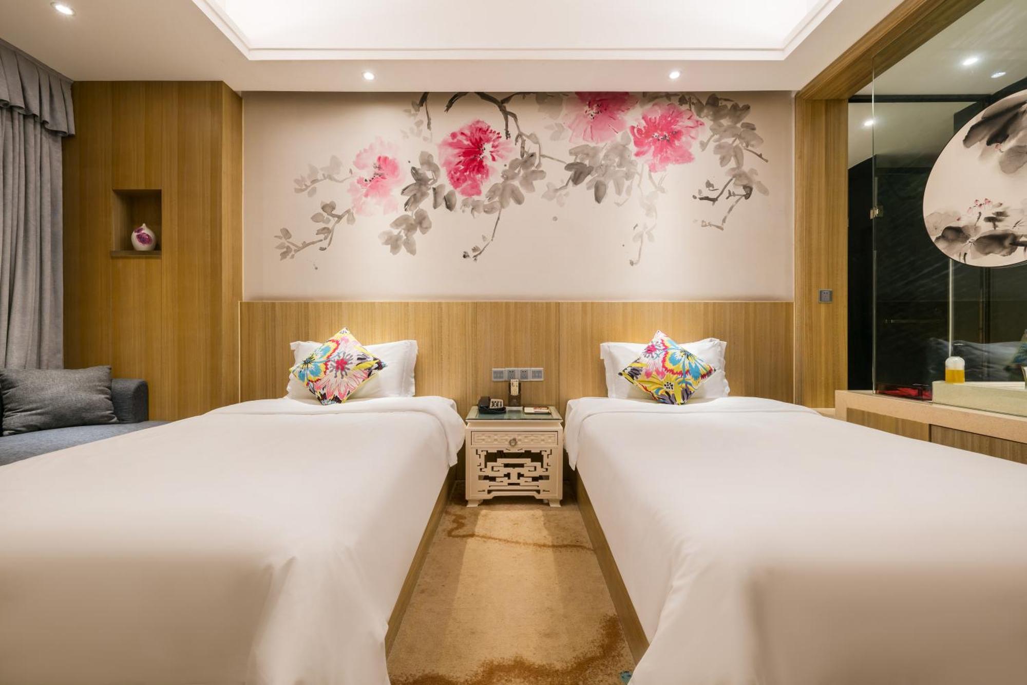 Paco Hotel Tаojin Metro Guangzhou - Free Shuttle Bus For Centen Fair Buitenkant foto