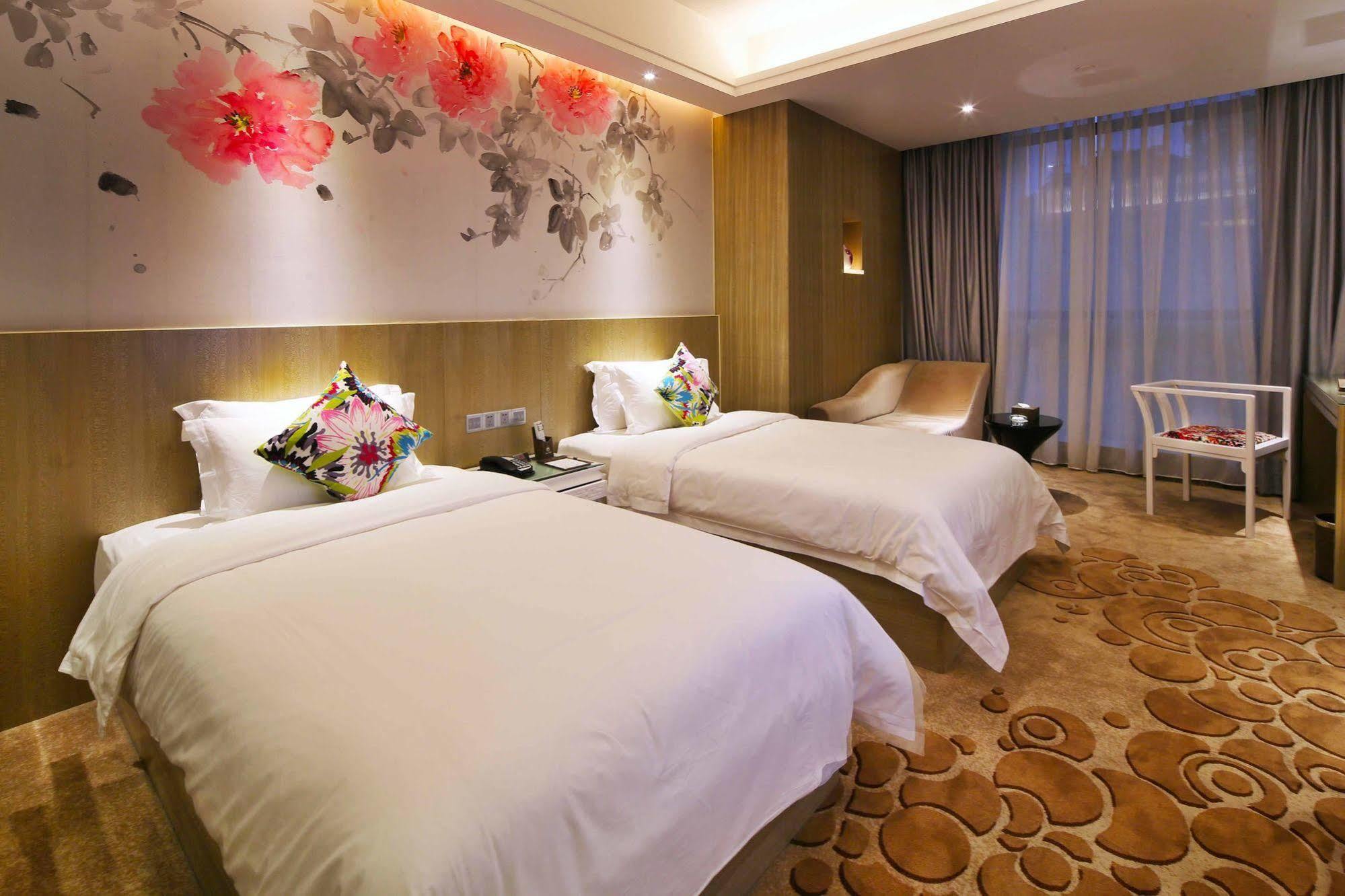 Paco Hotel Tаojin Metro Guangzhou - Free Shuttle Bus For Centen Fair Buitenkant foto
