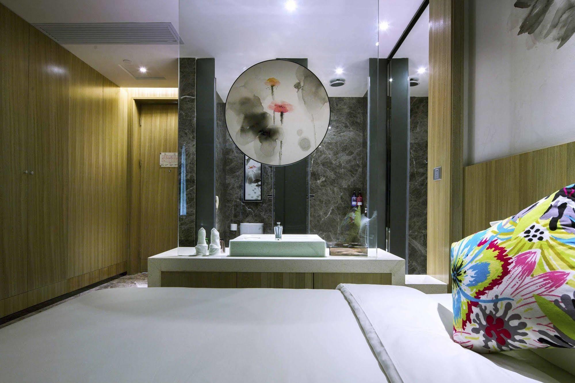Paco Hotel Tаojin Metro Guangzhou - Free Shuttle Bus For Centen Fair Buitenkant foto