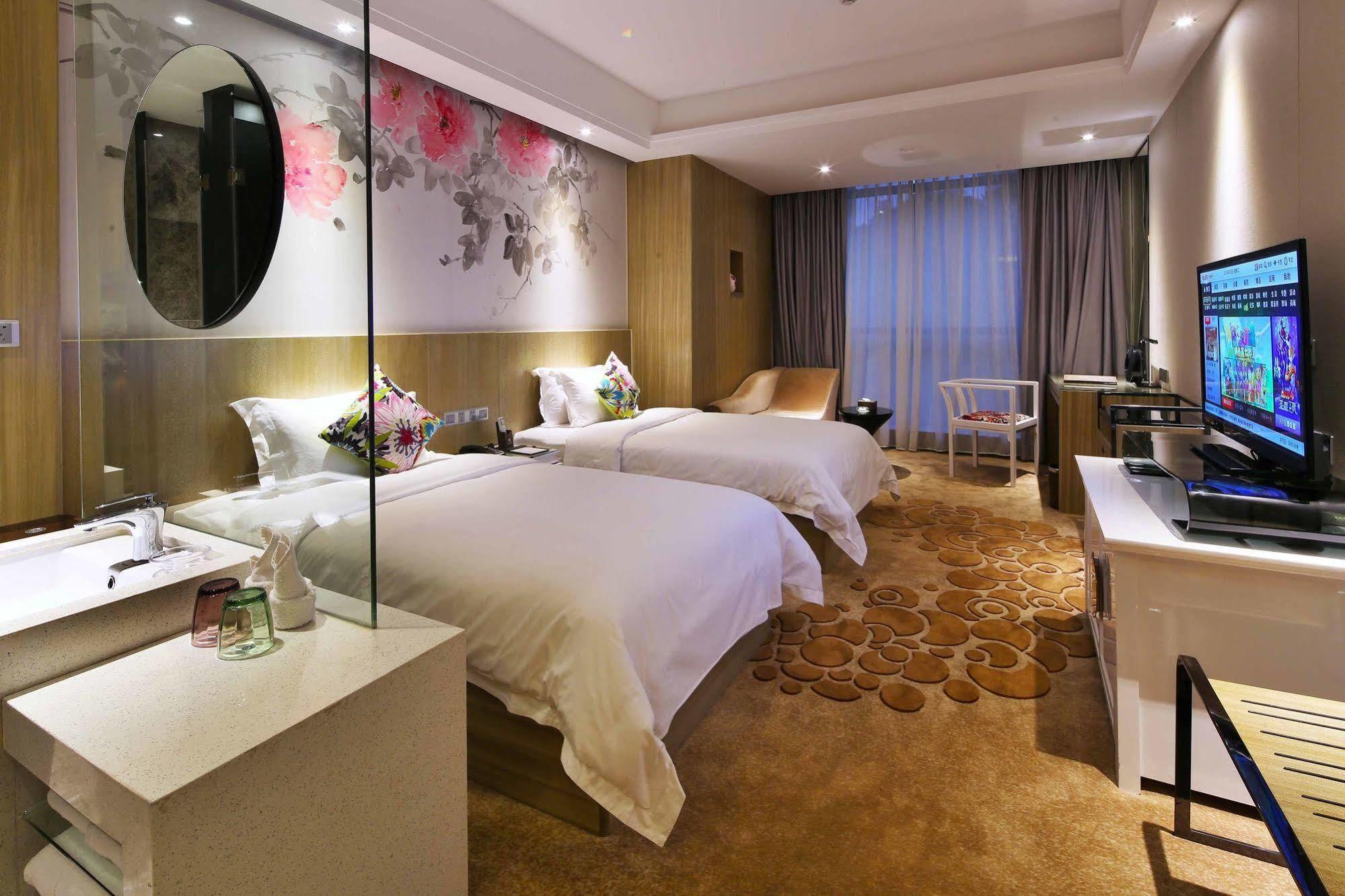 Paco Hotel Tаojin Metro Guangzhou - Free Shuttle Bus For Centen Fair Buitenkant foto
